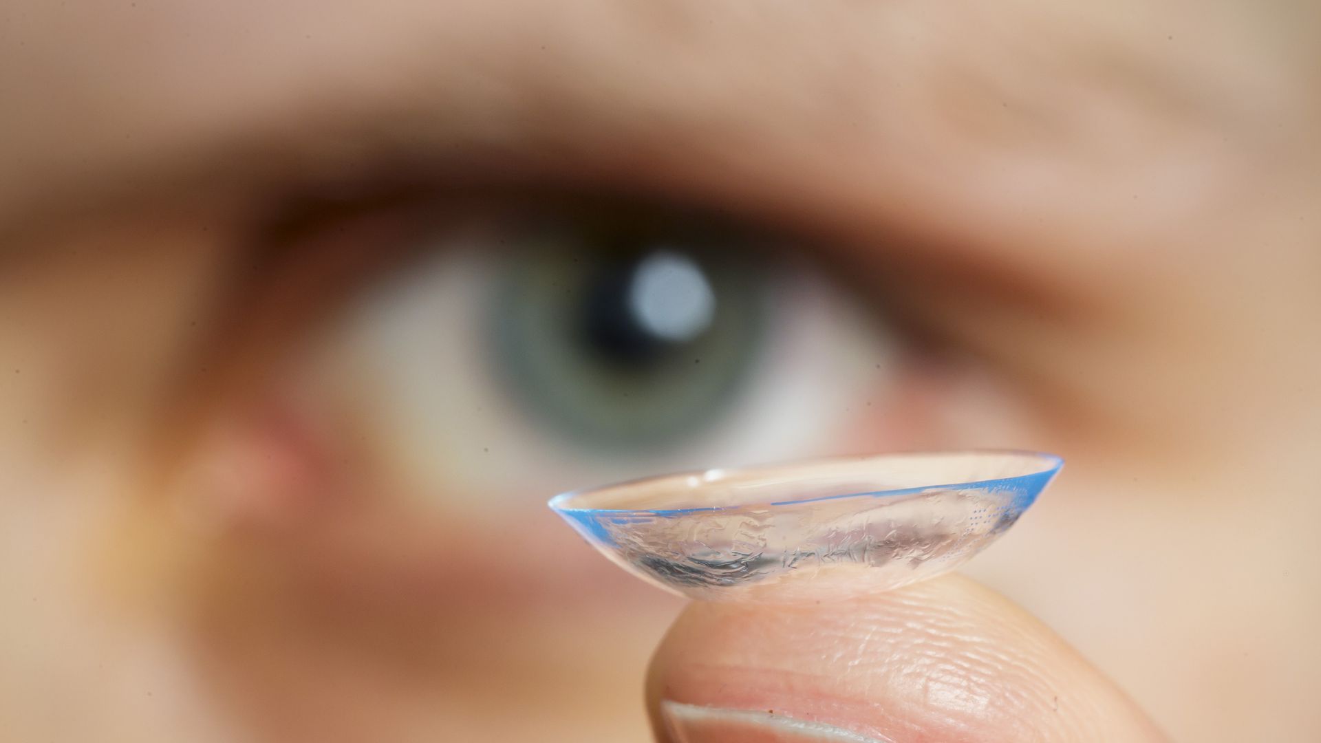 Important Things To Know Before Buying Contact Lenses ...